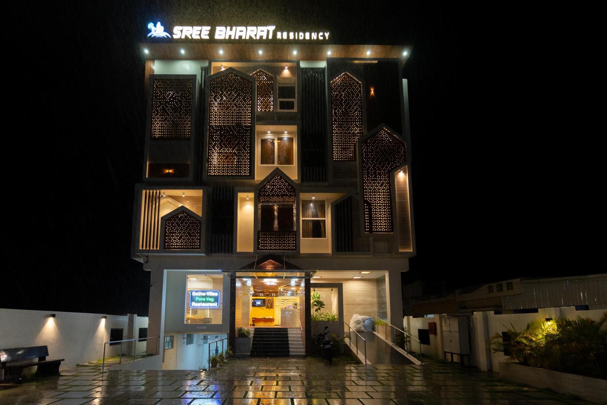 Hotel Sree Bharat Residency Alāndurai Exterior foto